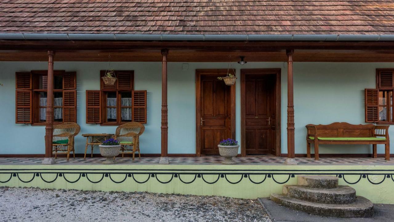 Noresa Etterem Es Panzio Szálka Εξωτερικό φωτογραφία